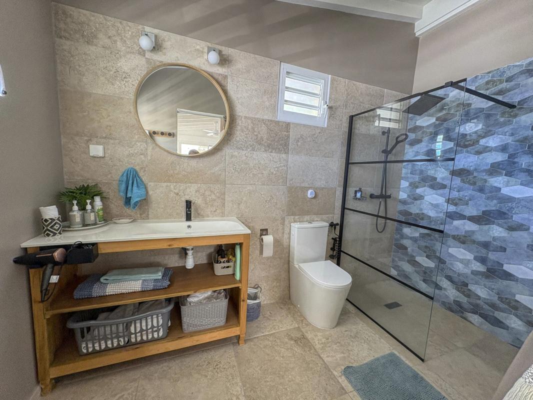 11.Location Villa piscine vue mer Bouillante Guadeloupe_Suite 1 Vue mer